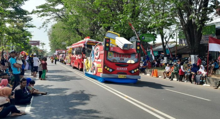 Amankan Pawai Pembangunan HUT ke-77 Kemerdekaan RI di Sukoharjo, 250 Polisi Turun ke Jalan