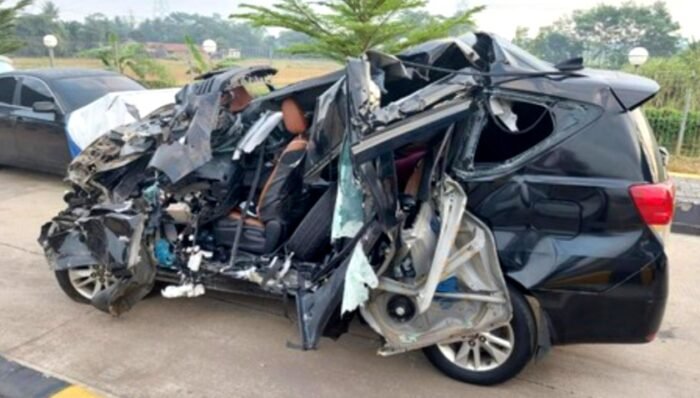 Kabar Duka, Ayahanda Wakil Gubernur Jatim Meninggal Dunia Kecelakaan di Tol Pemalang