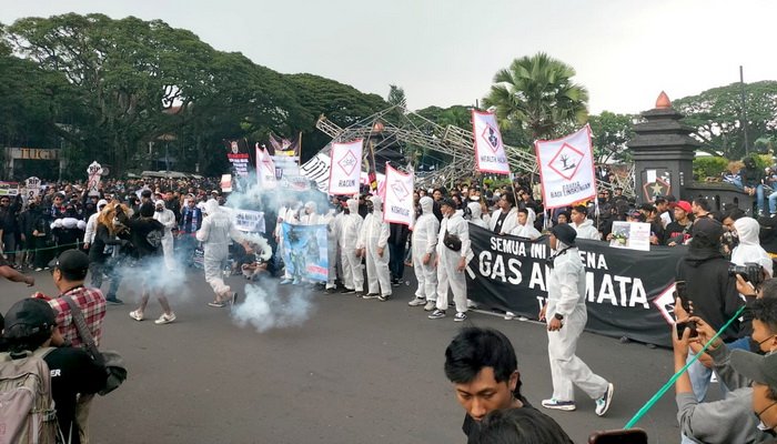 Aksi Solidaritas 40 Hari Pasca Insiden Kanjuruan di Kota Malang