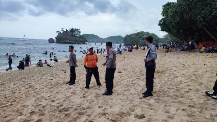 Puncak Libur Lebaran 2023, Polisi Siagakan Personel Pantau Objek Wisata di Malang