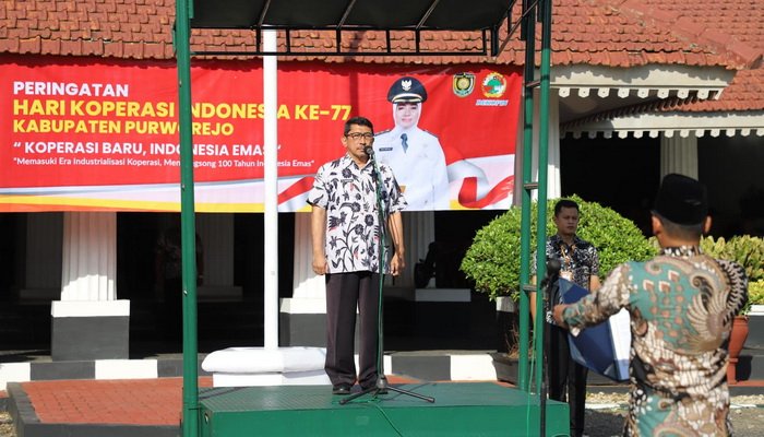 Pj Sekda Kebumen Pimpin Upacara Peringatan Hari Koperasi ke-77