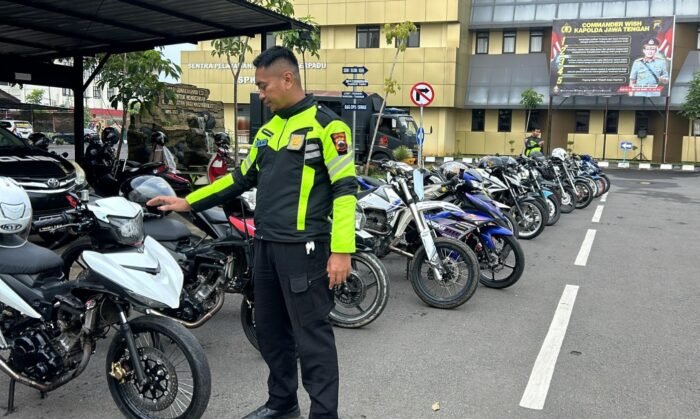 Bubarkan Balap Liar Usai Sahur, Polres Sukoharjo Amankan 38 Motor dan 44 Pelaku