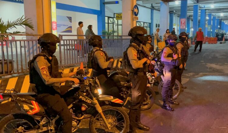 Antisipasi Premanisme, Polresta Surakarta Gencarkan Patroli Malam di Terminal Bus
