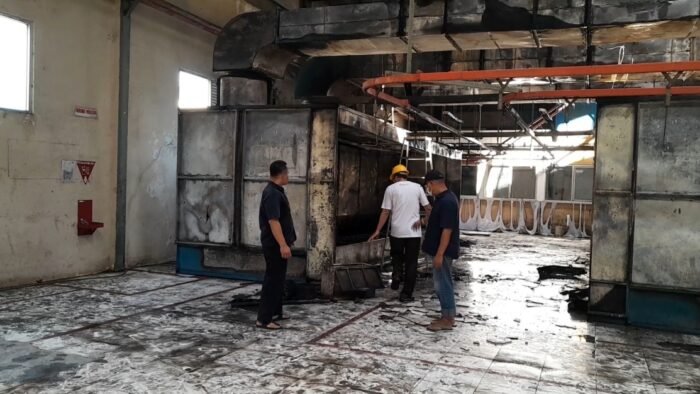 Pabrik Furniture PT. Suwastama Kebakaran, 6 Unit Damkar Solo Raya Dikerahkan Jinakkan Api