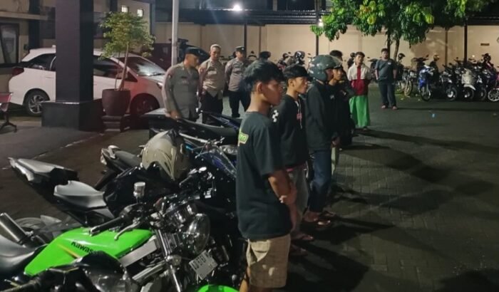 Bubarkan Balap Liar, Polsek Kartasura Amankan 9 Motor dan Pelaku