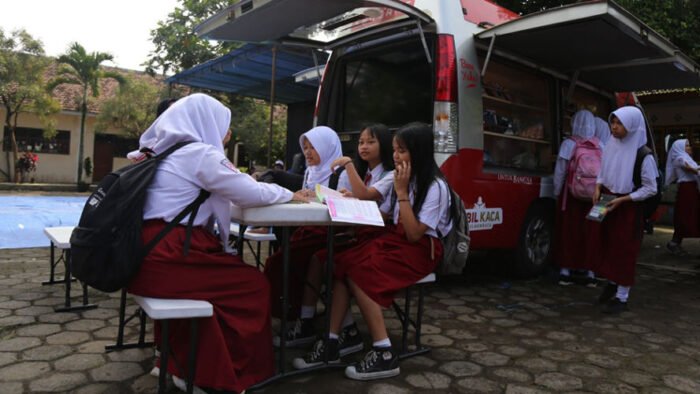 Baksos UMM di Malang, Hadirkan Mobil Kaca hingga Edukasi Stunting
